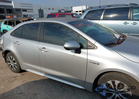 2020 Toyota Corolla Hybrid Le z USA, uszkodzony, nr VIN JTDEBRBE3LJ000957